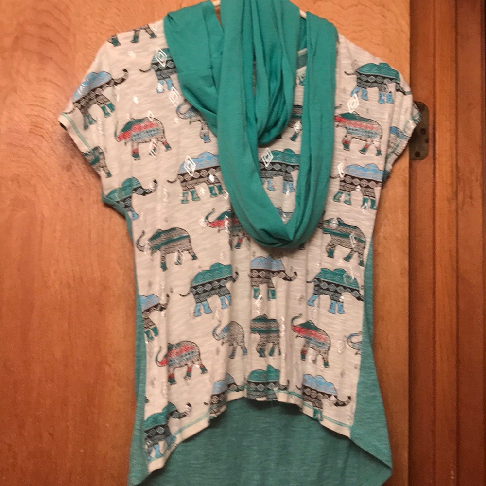 A shirt and scarf pair